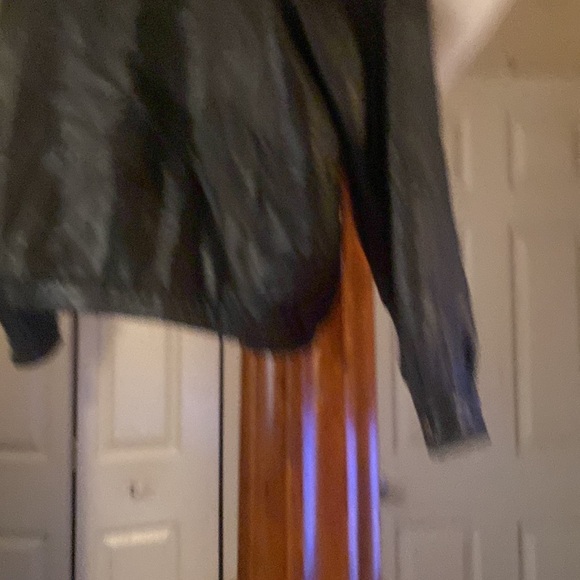 Black leather bonnet hacket - Picture 7 of 7